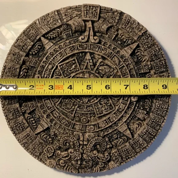 Aztec Stone Calendar - Picture 2 of 4